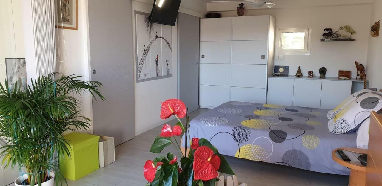 Chambres D'Hotes Chez Pat Et Nanou Six-Fours-les-Plages Exterior photo